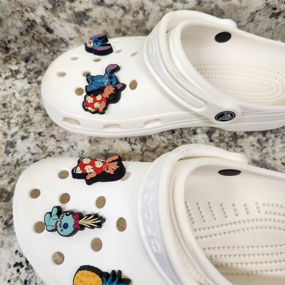 Crocs White With 5 Lilo & Stitch Jibbitz Charms Women's Size 8/ Men's Size 6 - Picture 13 of 16